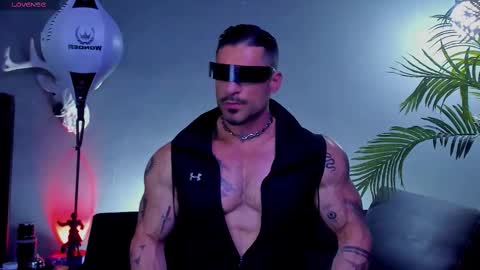 Snapshot of dennis_cox_ chatting on January 13, 8:52 am dennis_cox_ online show from January 13, 8:52 am