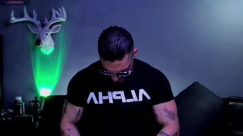 Snapshot of dennis_cox_ chatting on February 7, 2:48 am dennis_cox_ online show from February 7, 2:48 am