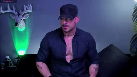 Snapshot of dennis_cox_ chatting on February 8, 10:40 am dennis_cox_ online show from February 8, 10:40 am