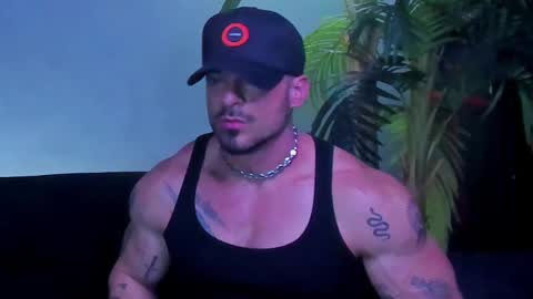 Snapshot of dennis_cox_ chatting on March 4, 3:01 am dennis_cox_ online show from March 4, 3:01 am