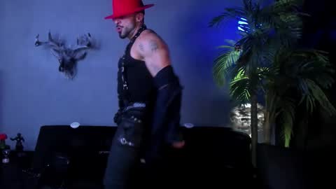 Snapshot of dennis_cox_ chatting on March 15, 8:31 am dennis_cox_ online show from March 15, 8:31 am