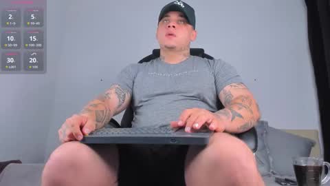 dennis munera online show from January 13, 11:15 am