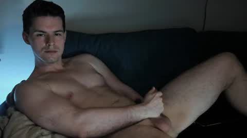 Snapshot of dennis_night chatting on August 6, 11:17 pm Den online show from August 6, 11:17 pm