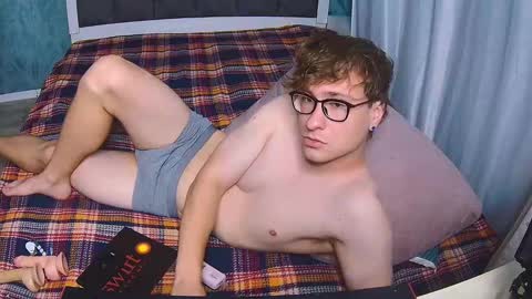 Dennis online show from October 6, 7:33 pm