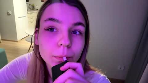 Denni online show from March 6, 5:09 pm