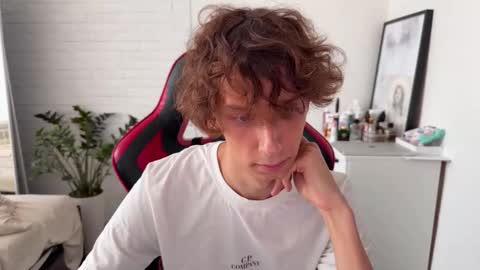 Snapshot of denobluora chatting on October 3, 11:51 am Jasper   online show from October 3, 11:51 am