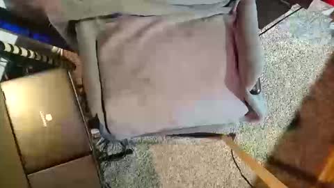 Snapshot of denverdljo chatting on October 17, 11:35 am Denverdljo online show from October 17, 11:35 am