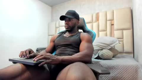 Snapshot of denzel_koose chatting on July 1, 8:41 pm The King Denzel online show from July 1, 8:41 pm
