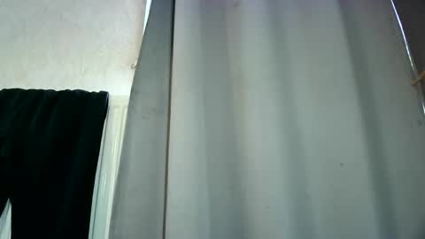 Snapshot of dereck59 chatting on April 11, 8:18 am dereck59 online show from April 11, 8:18 am