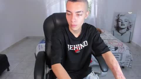 Dereck Boy online show from December 5, 7:54 pm