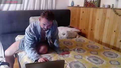 Dereck Mills3 online show from January 11, 3:22 am