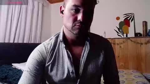 Dereck Mills3 online show from January 14, 2:39 am