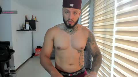 dereckgreen online show from May 1, 6:23 pm