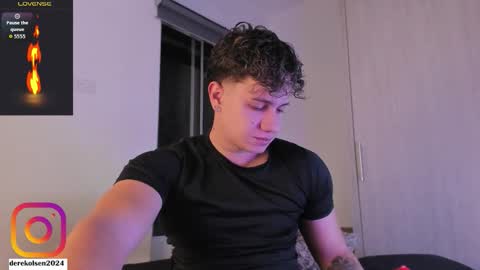 Derek  IG Derekolsen2024 online show from November 10, 12:53 am