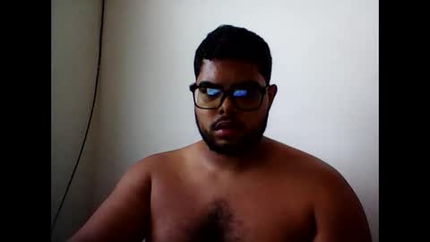 derick_0013 online show from May 3, 6:03 pm