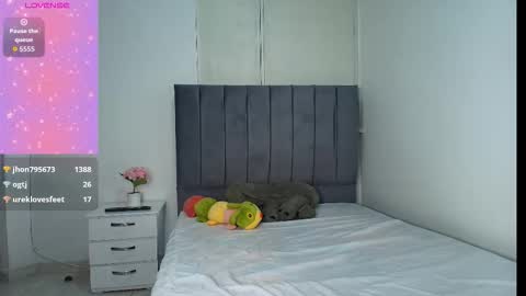 derly_cuervo703031 online show from March 11, 6:25 pm