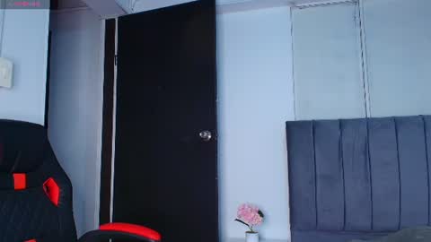 Snapshot of derly_cuervo703031 chatting on July 28, 7:26 pm derly_cuervo703031 online show from July 28, 7:26 pm