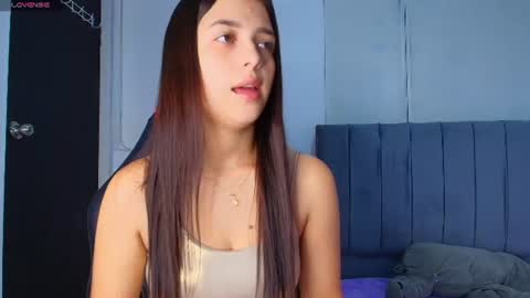 Snapshot of derly_cuervo703031 chatting on July 31, 8:08 pm derly_cuervo703031 online show from July 31, 8:08 pm