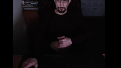 Snapshot of dermattes chatting on December 31, 1:52 pm dermattes online show from December 31, 1:52 pm