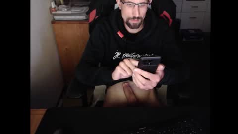 Snapshot of dermattes chatting on September 28, 12:43 pm dermattes online show from September 28, 12:43 pm