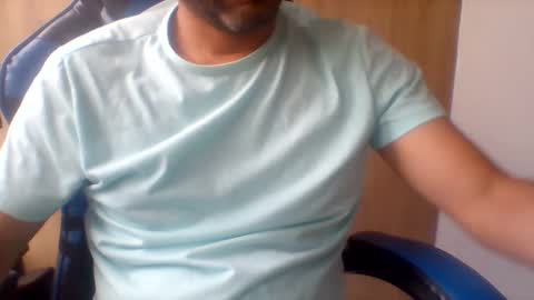 Snapshot of derrik_ chatting on March 31, 9:26 pm online show from March 31, 9:26 pm