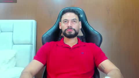 Snapshot of derrybigger_cm chatting on November 7, 7:03 pm DerryBigger CM online show from November 7, 7:03 pm