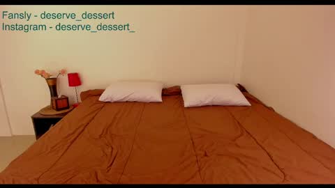 Snapshot of deserve_dessert chatting on June 5, 4:56 pm Domi online show from June 5, 4:56 pm