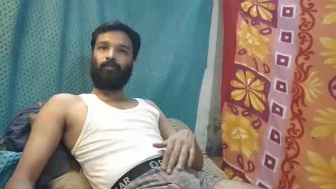 desi_boy799417 online show from April 29, 7:45 am