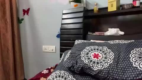 simran online show from November 24, 3:28 am