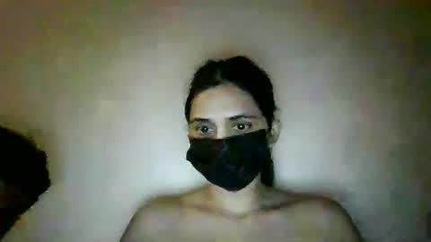 desicoupl online show from December 14, 8:13 pm