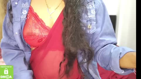 Snapshot of desicoupleshow chatting on January 2, 4:02 pm Eva and Adam online show from January 2, 4:02 pm