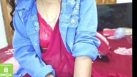 Snapshot of desicoupleshow chatting on January 4, 7:13 pm Eva and Adam online show from January 4, 7:13 pm