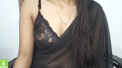 Snapshot of desicoupleshow chatting on January 28, 12:22 pm Eva and Adam online show from January 28, 12:22 pm