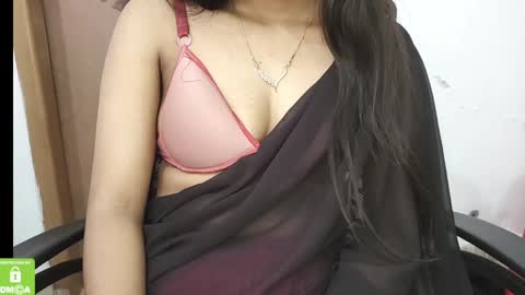 Snapshot of desicoupleshow chatting on February 1, 7:47 am Eva and Adam online show from February 1, 7:47 am