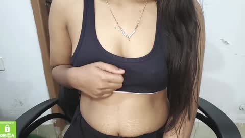 Snapshot of desicoupleshow chatting on February 6, 3:59 am Eva and Adam online show from February 6, 3:59 am