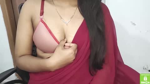 Snapshot of desicoupleshow chatting on February 13, 4:50 pm Eva and Adam online show from February 13, 4:50 pm