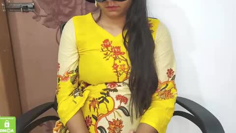 Snapshot of desicoupleshow chatting on February 28, 1:25 pm Eva and Adam online show from February 28, 1:25 pm