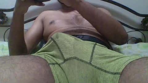 Snapshot of desidaddy_629 chatting on July 9, 1:26 pm Daddy online show from July 9, 1:26 pm