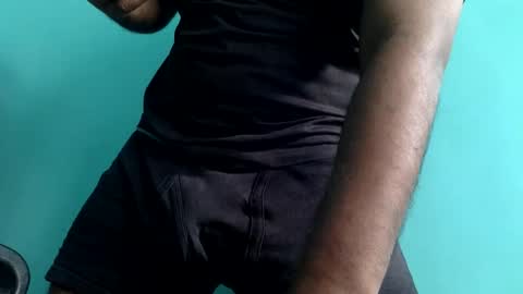 Snapshot of desiguylund chatting on October 13, 2:55 am desiguylund online show from October 13, 2:55 am