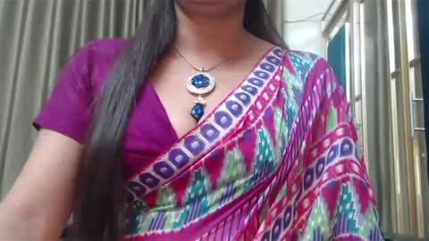 Snapshot of desimaisa130 chatting on January 9, 6:57 pm Maisa online show from January 9, 6:57 pm