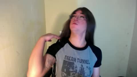 Snapshot of desirable_lorinexx chatting on January 16, 10:12 pm LORINE online show from January 16, 10:12 pm