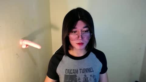 Snapshot of desirable_lorinexx chatting on January 23, 8:56 pm LORINE online show from January 23, 8:56 pm