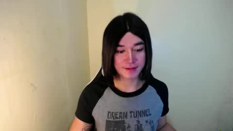 Snapshot of desirable_lorinexx chatting on January 30, 1:00 am LORINE online show from January 30, 1:00 am