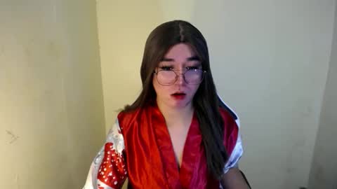 Snapshot of desirable_lorinexx chatting on February 9, 3:56 pm LORINE online show from February 9, 3:56 pm