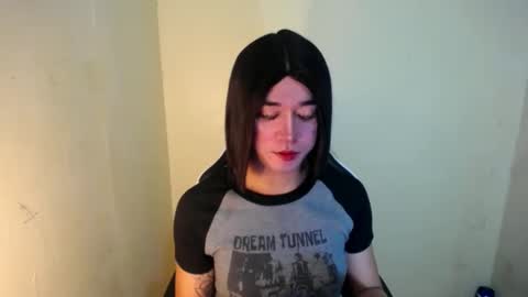 Snapshot of desirable_lorinexx chatting on February 12, 8:06 am LORINE online show from February 12, 8:06 am