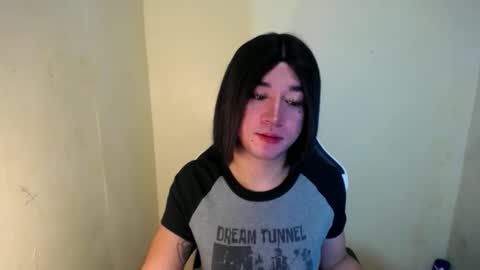 Snapshot of desirable_lorinexx chatting on February 12, 10:26 pm LORINE online show from February 12, 10:26 pm