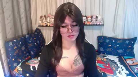 Snapshot of desirable_lorinexx chatting on September 19, 9:26 pm LORINE online show from September 19, 9:26 pm