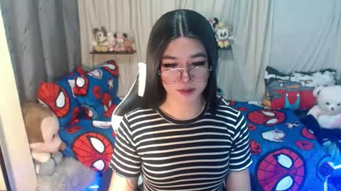 Snapshot of desirable_lorinexx chatting on October 20, 4:18 pm LORINE online show from October 20, 4:18 pm