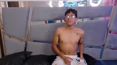 desire4duo online show from November 22, 2:16 pm