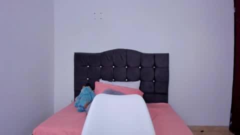 Snapshot of desire_gh chatting on November 8, 9:13 pm Desire gh online show from November 8, 9:13 pm